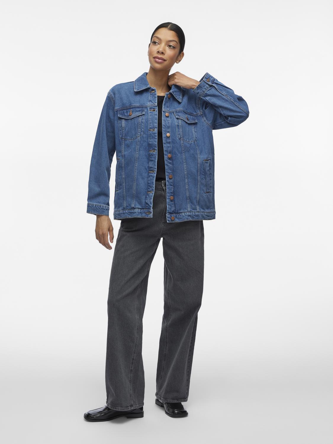 model_shot-front_full